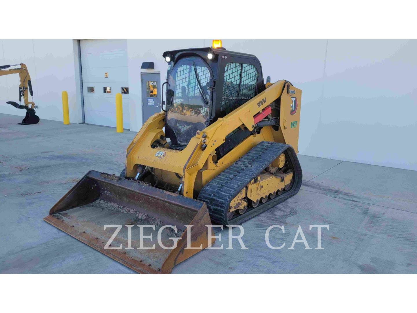 2023 Caterpillar 279D3 Equipment Image0