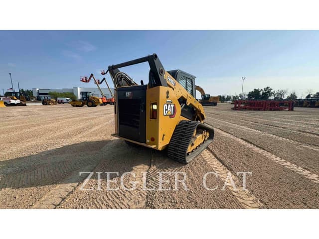 Image of Caterpillar 289D3 equipment image 2