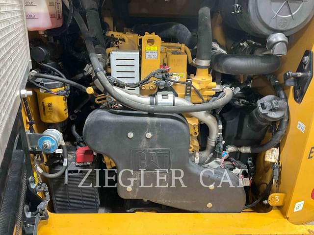 Image of Caterpillar 289D3 equipment image 3