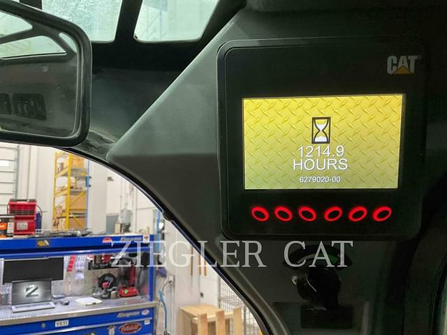 Image of Caterpillar 289D3 equipment image 4