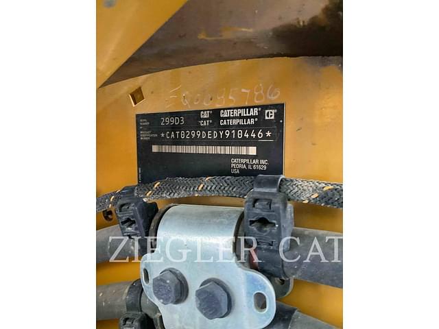 Image of Caterpillar 299D3 equipment image 2