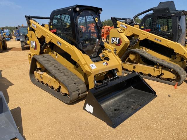 Image of Caterpillar 299D3 equipment image 3