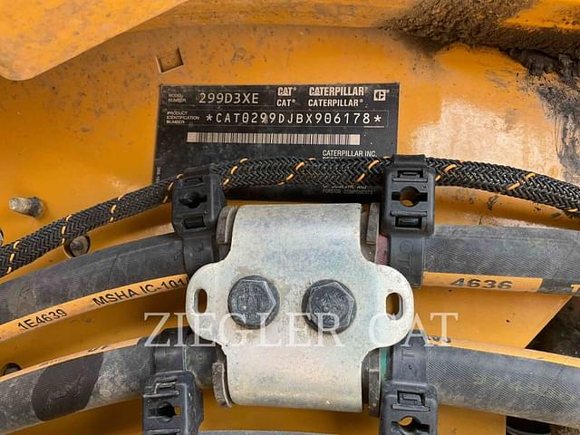 Image of Caterpillar 299D3XE equipment image 3