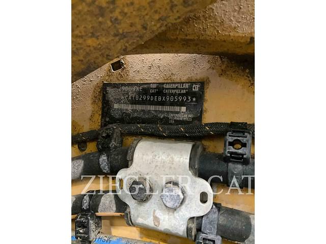 Image of Caterpillar 299D3XE equipment image 3