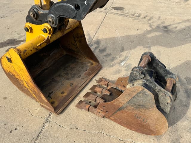 Image of Caterpillar 305CR equipment image 3