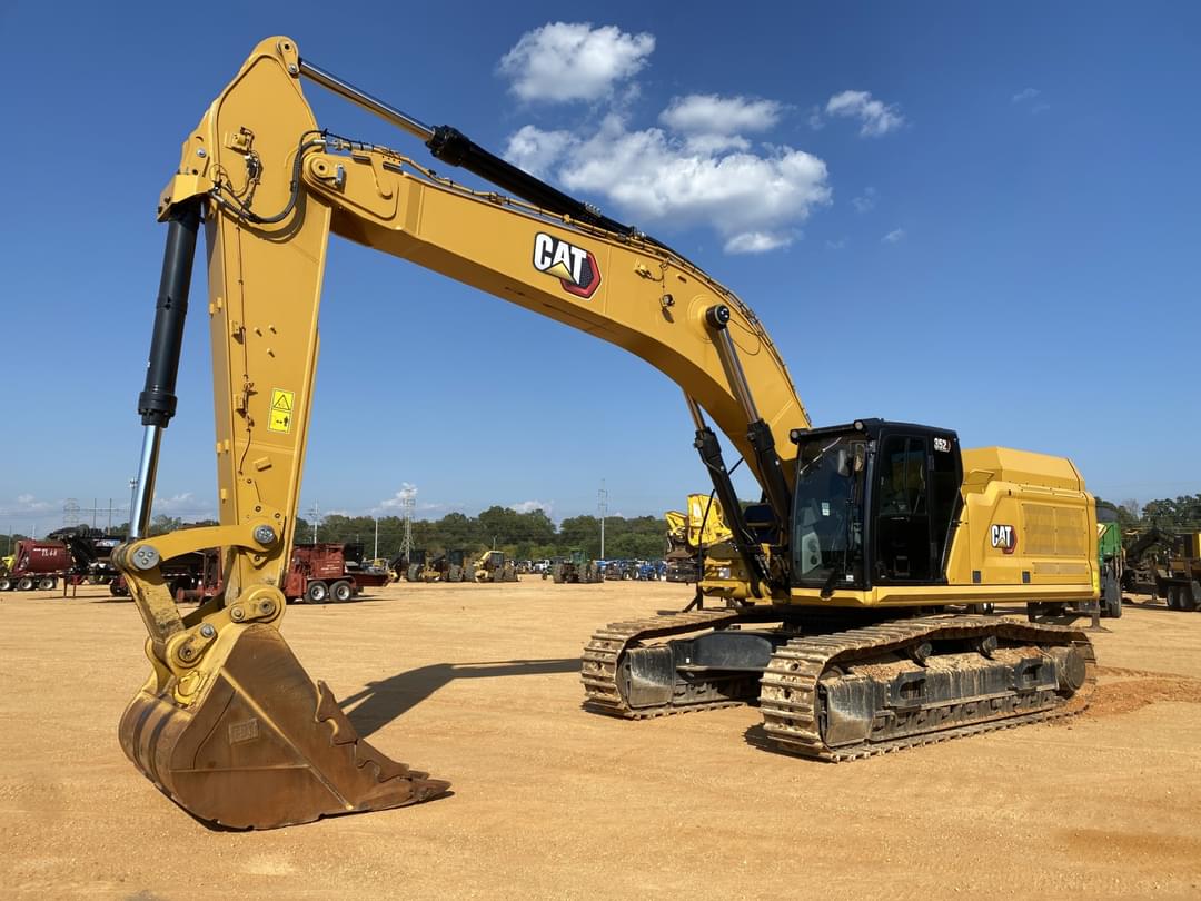 Image of Caterpillar 352 Primary image
