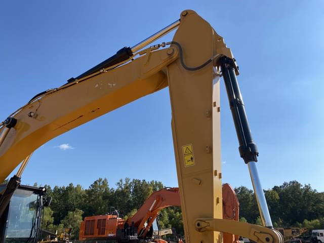 Image of Caterpillar 352 equipment image 4