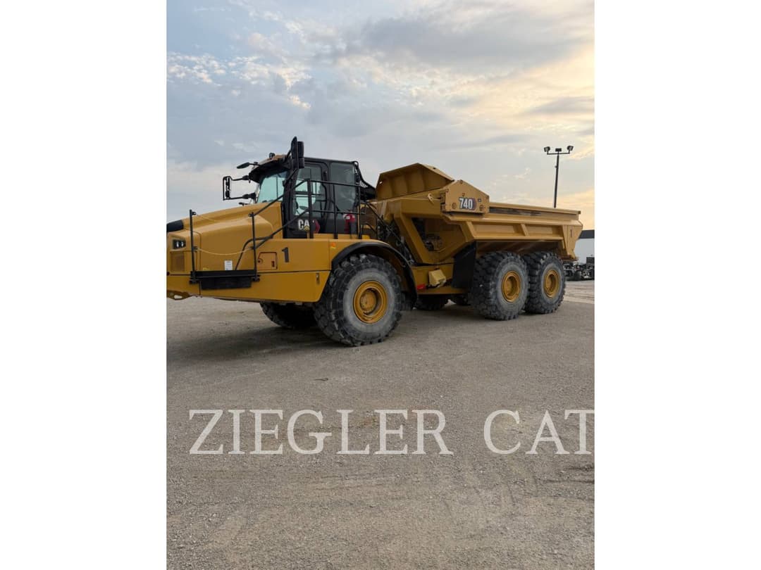 Image of Caterpillar 740 Primary image