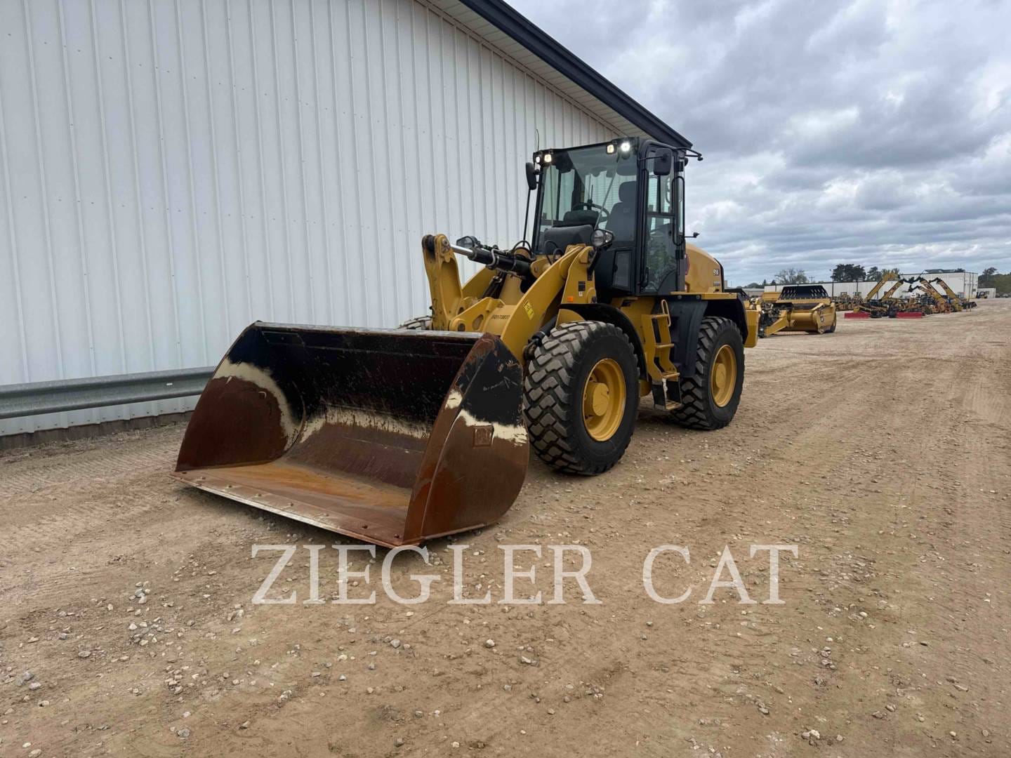 2023 Caterpillar 914 Equipment Image0