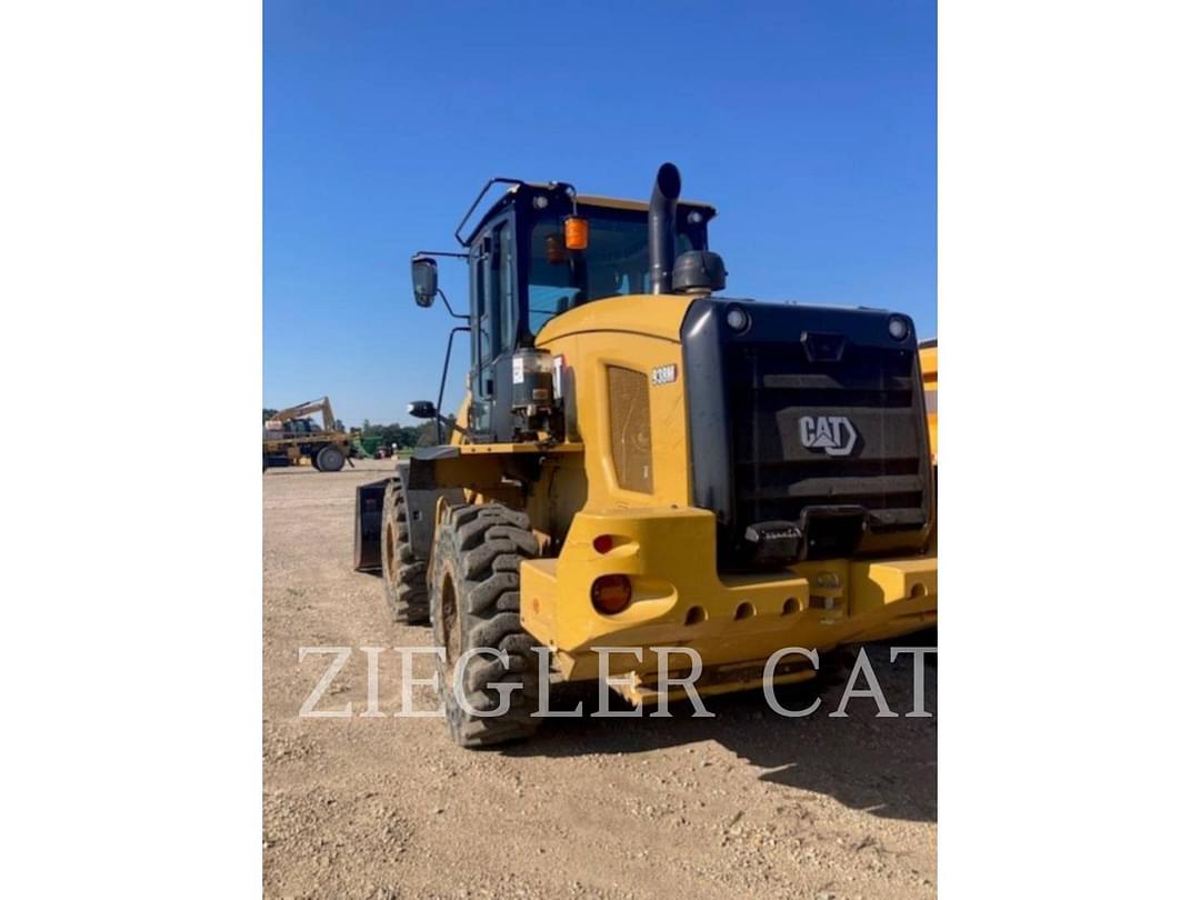 Image of Caterpillar 938M Image 0