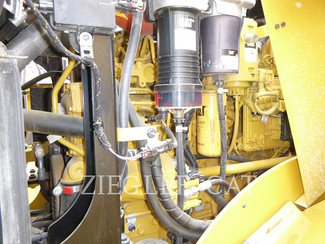 Image of Caterpillar 950 equipment image 4