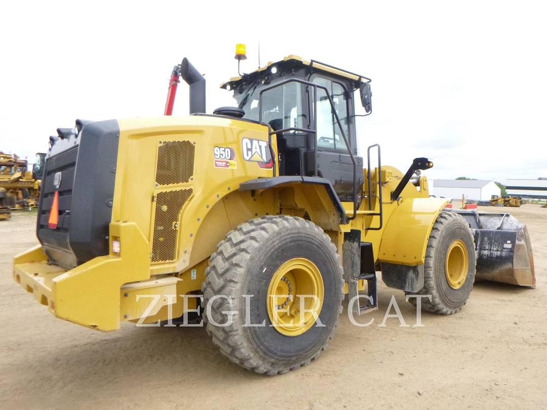 Image of Caterpillar 950 Primary image