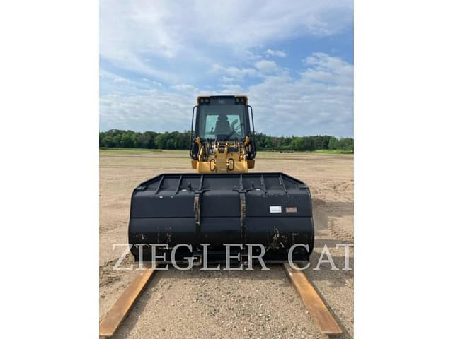 Image of Caterpillar 953 equipment image 2