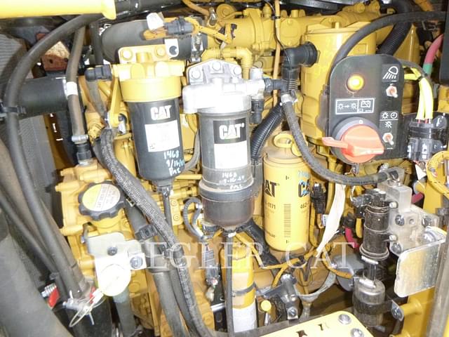 Image of Caterpillar 953 equipment image 3