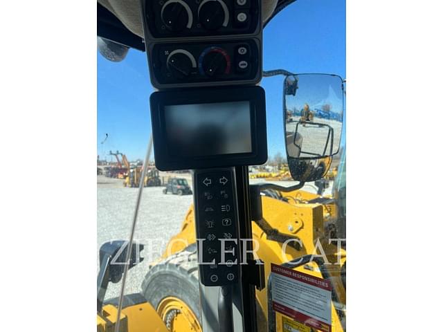 Image of Caterpillar 962M equipment image 4