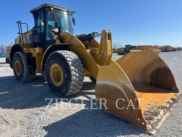 Image of Caterpillar 962M equipment image 1