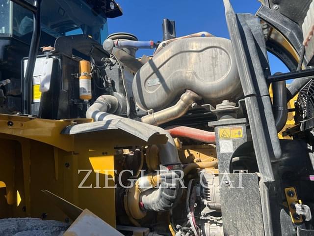 Image of Caterpillar 962M equipment image 2