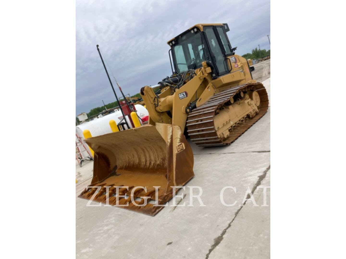 2023 Caterpillar 963 Equipment Image0