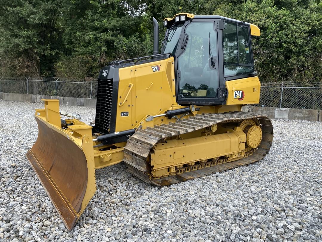 Image of Caterpillar D1 Primary image