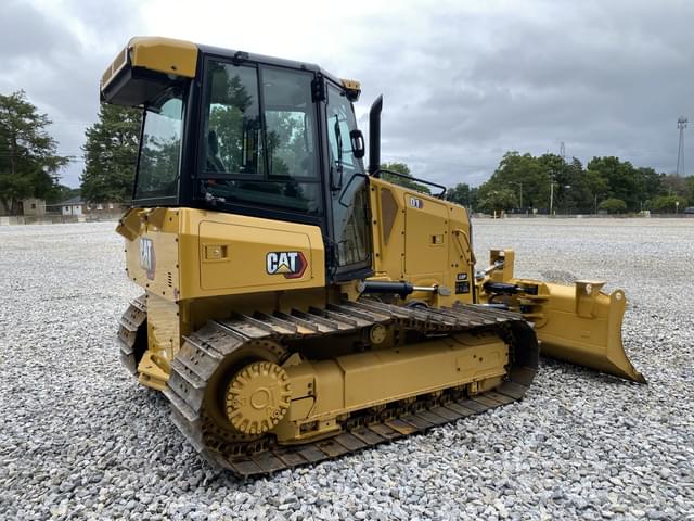 Image of Caterpillar D1 equipment image 2