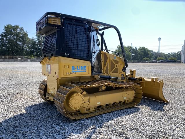 Image of Caterpillar D1 equipment image 2