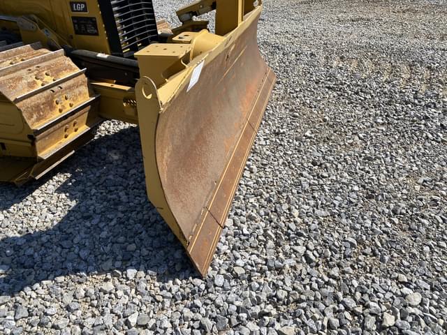 Image of Caterpillar D1 equipment image 4