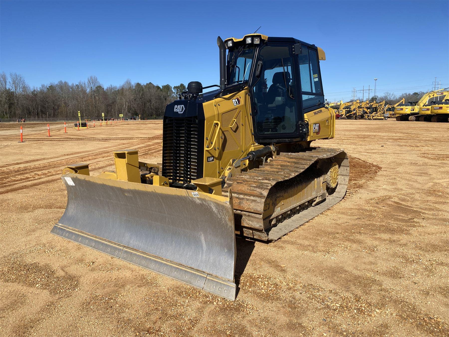 Main image Caterpillar D1