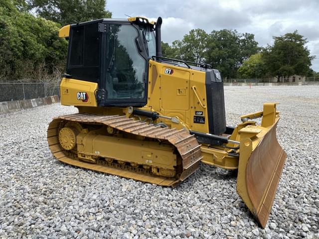 Image of Caterpillar D1 equipment image 3