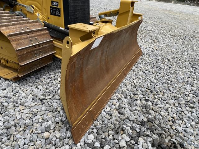 Image of Caterpillar D1 equipment image 4