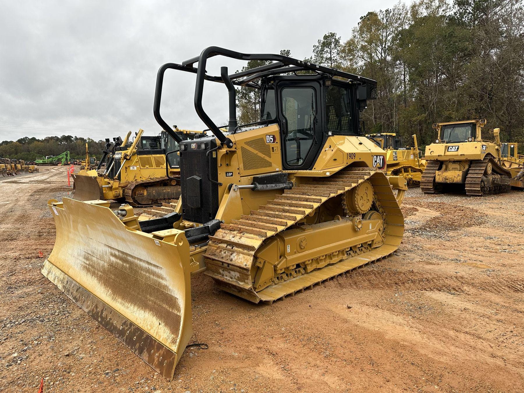 Main image Caterpillar D5 LGP