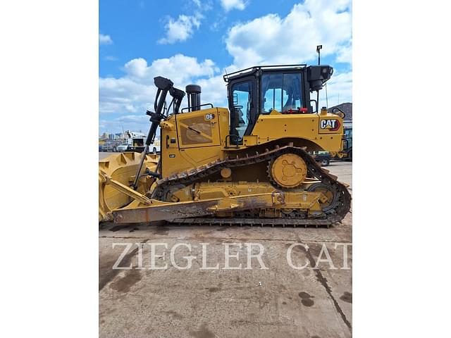 Image of Caterpillar D6LGP equipment image 2