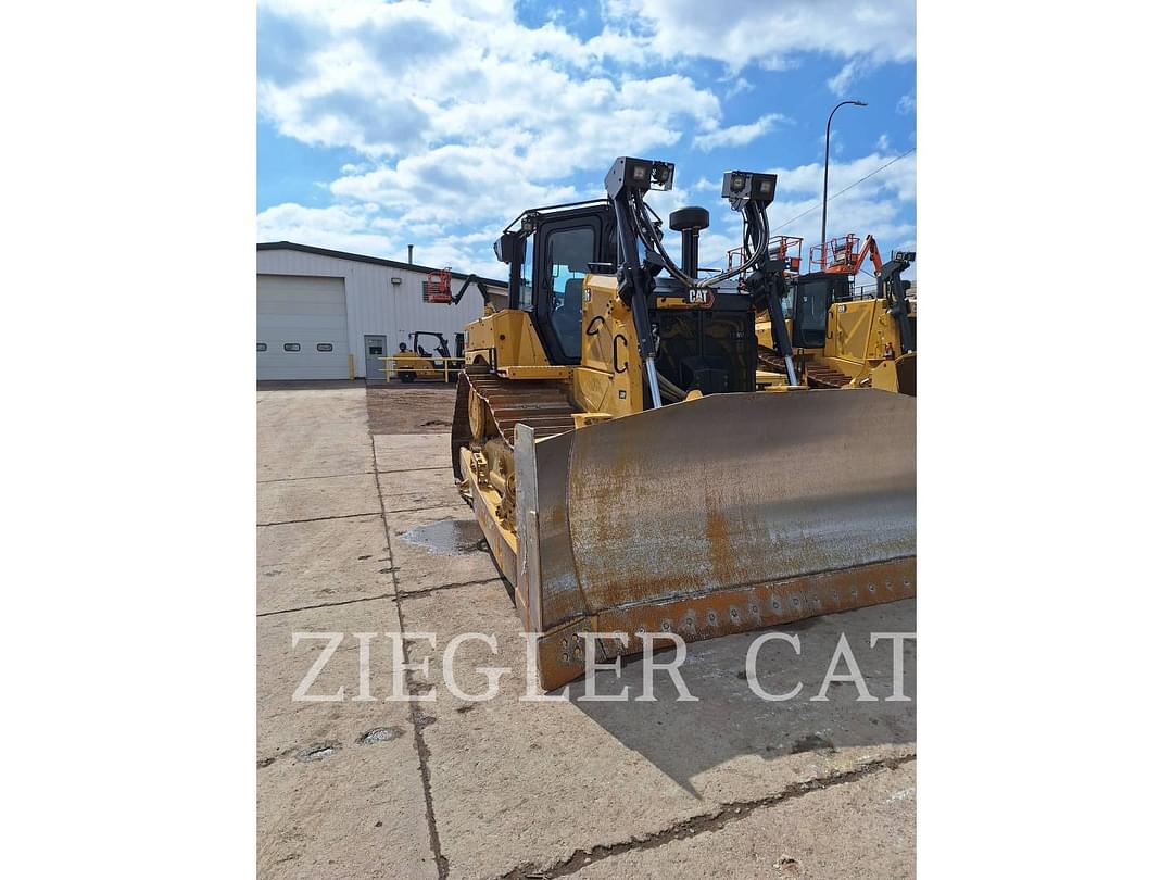 Image of Caterpillar D6LGP Primary image