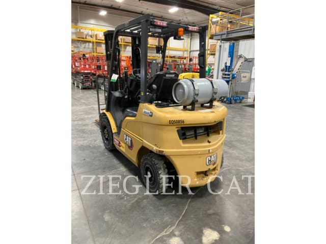 Image of Caterpillar GP25N equipment image 2