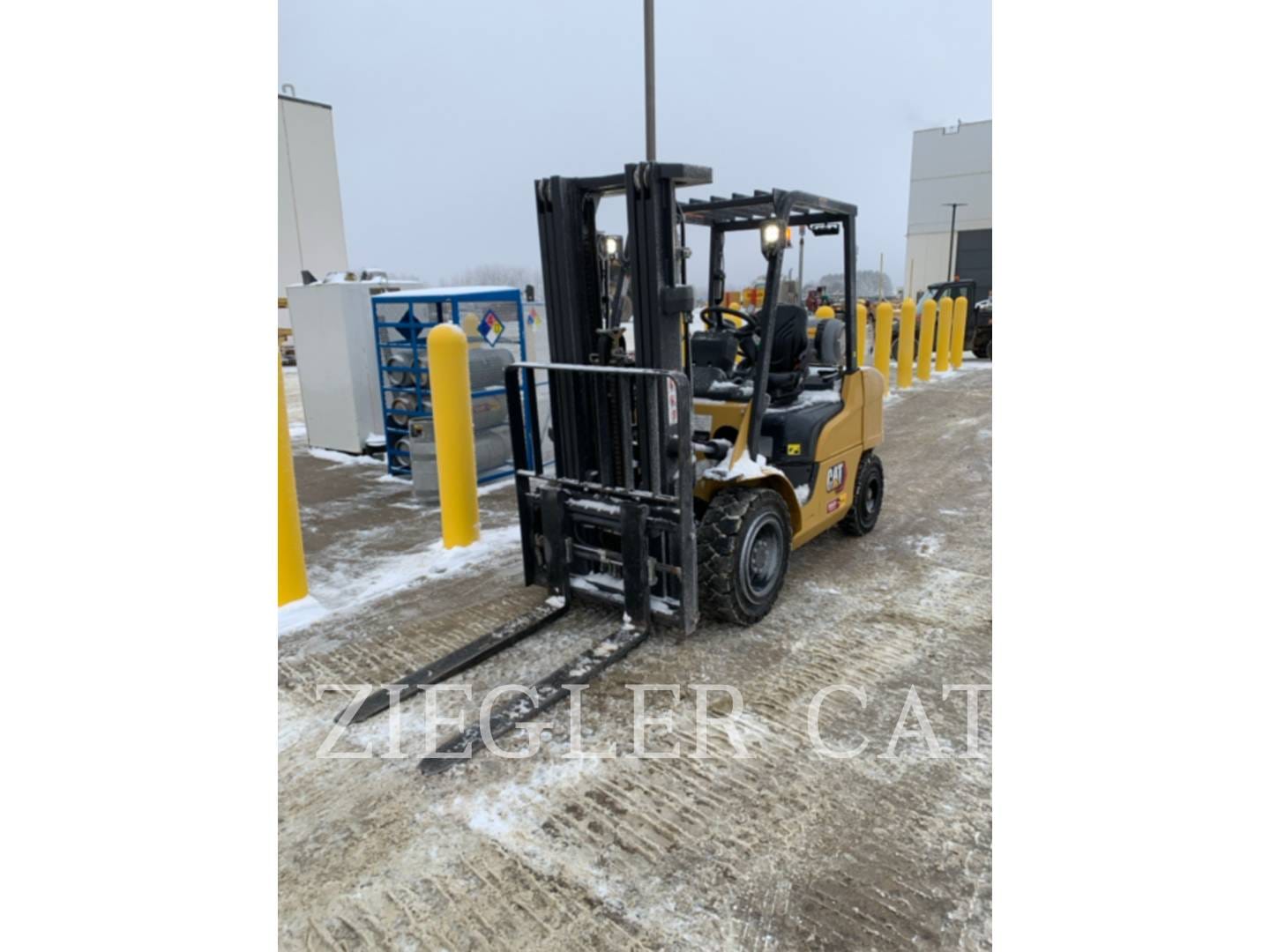 2023 Caterpillar GP30N5 Equipment Image0
