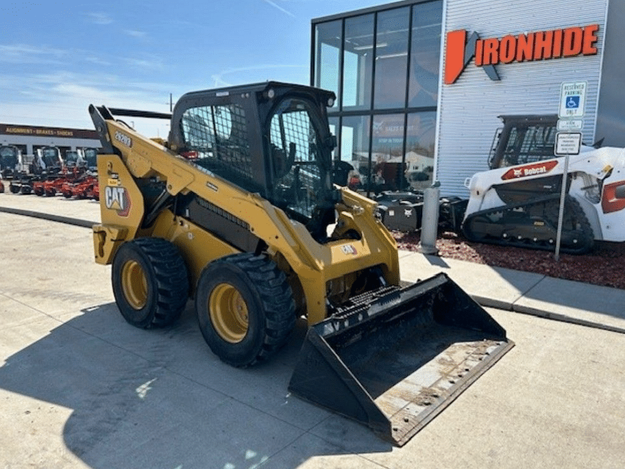 Image of Caterpillar 262D3 Image 0