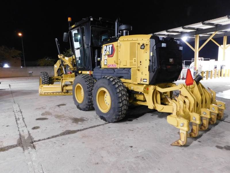 Main image Caterpillar 140