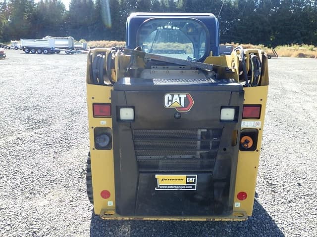 Image of Caterpillar 226D3 equipment image 3