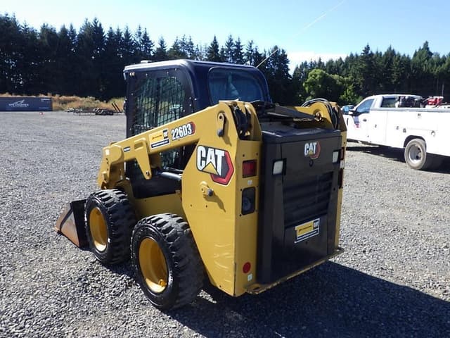 Image of Caterpillar 226D3 equipment image 2