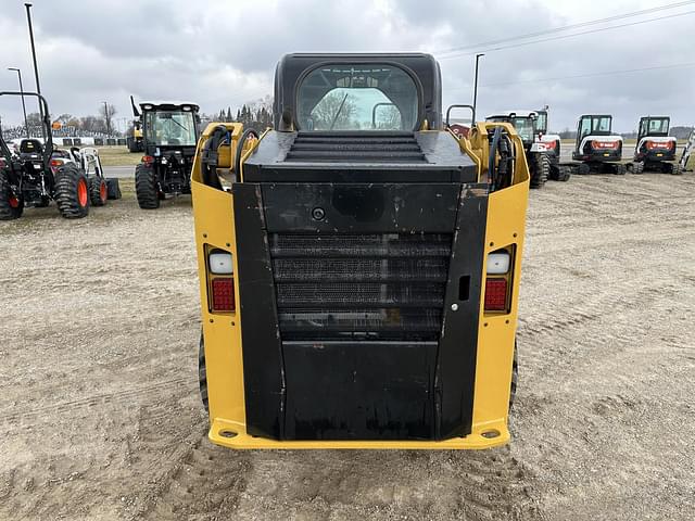 Image of Caterpillar 236D3 equipment image 3