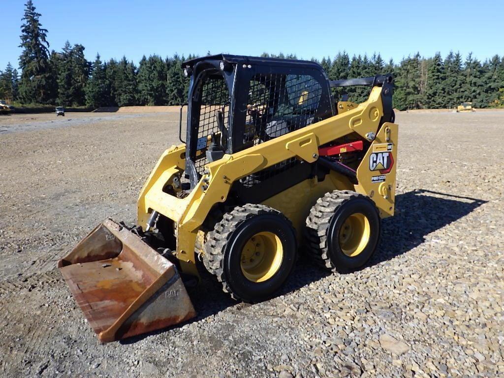 Image of Caterpillar 242D3 Primary image