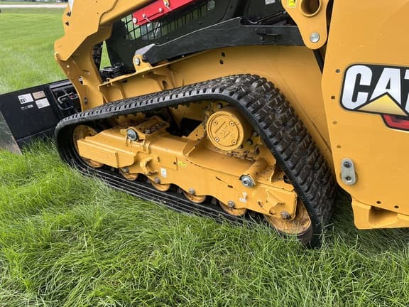 Image of Caterpillar 255 equipment image 2