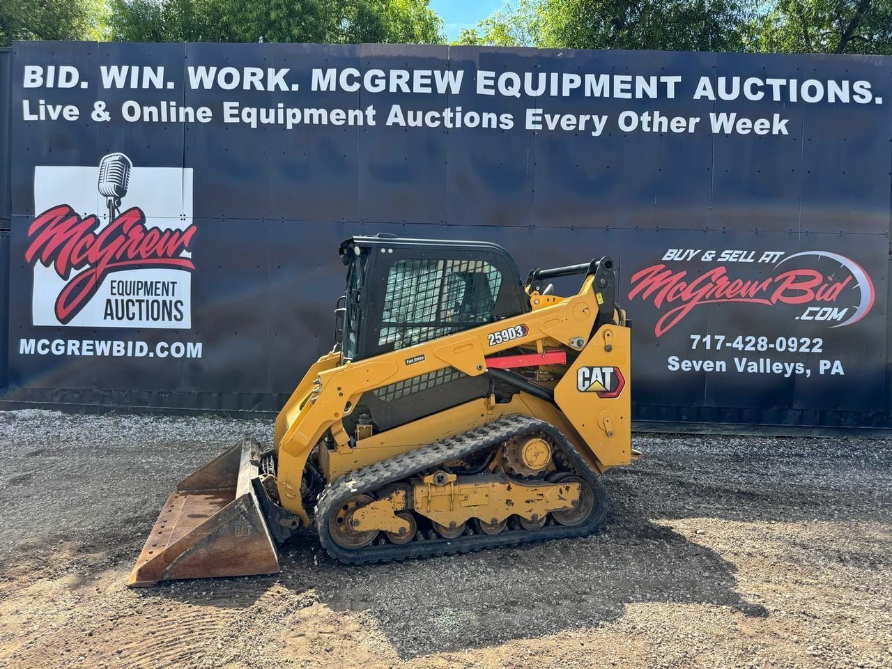 2023 Caterpillar 259D3 Equipment Image0