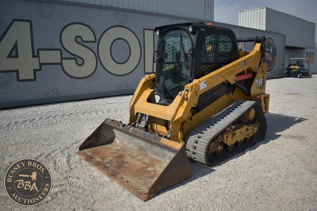 2023 Caterpillar 259D3 Equipment Image0