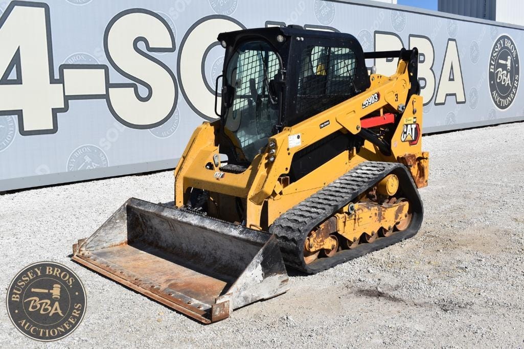 2023 Caterpillar 259D3 Equipment Image0