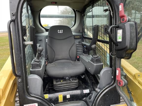 Image of Caterpillar 259D3 equipment image 2