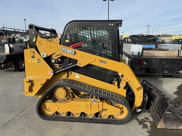 Image of Caterpillar 259D3 equipment image 4