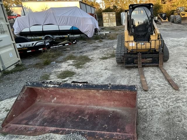 Image of Caterpillar 299D3 equipment image 4