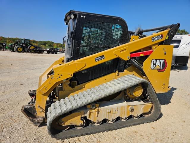 Image of Caterpillar 299D3 equipment image 3
