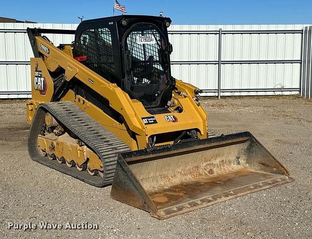 Image of Caterpillar 299D3XE equipment image 2