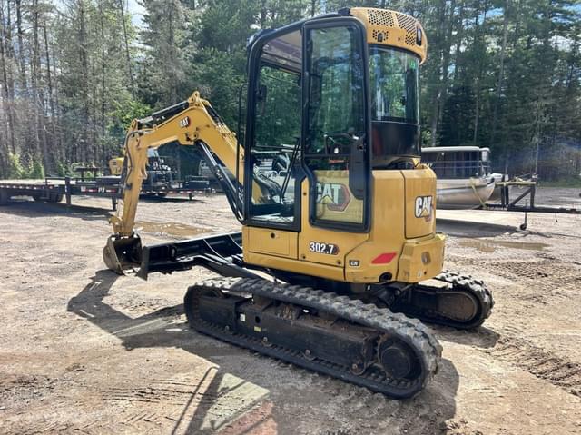 Image of Caterpillar 302.7CR equipment image 2